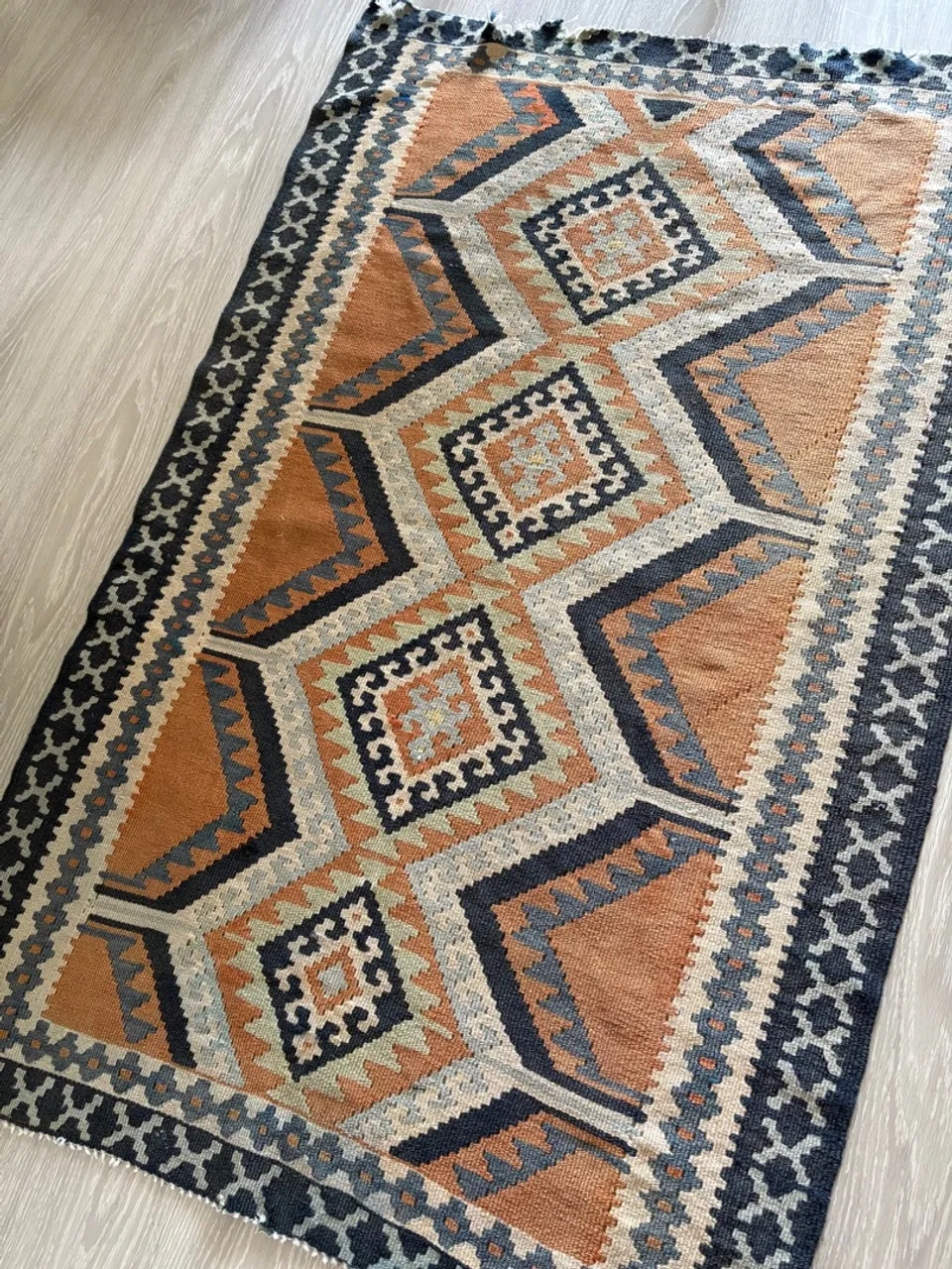 Tapete Kilim Geométrico Artesanal