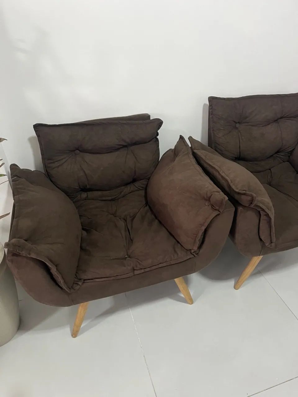 Vendo duas poltronas 