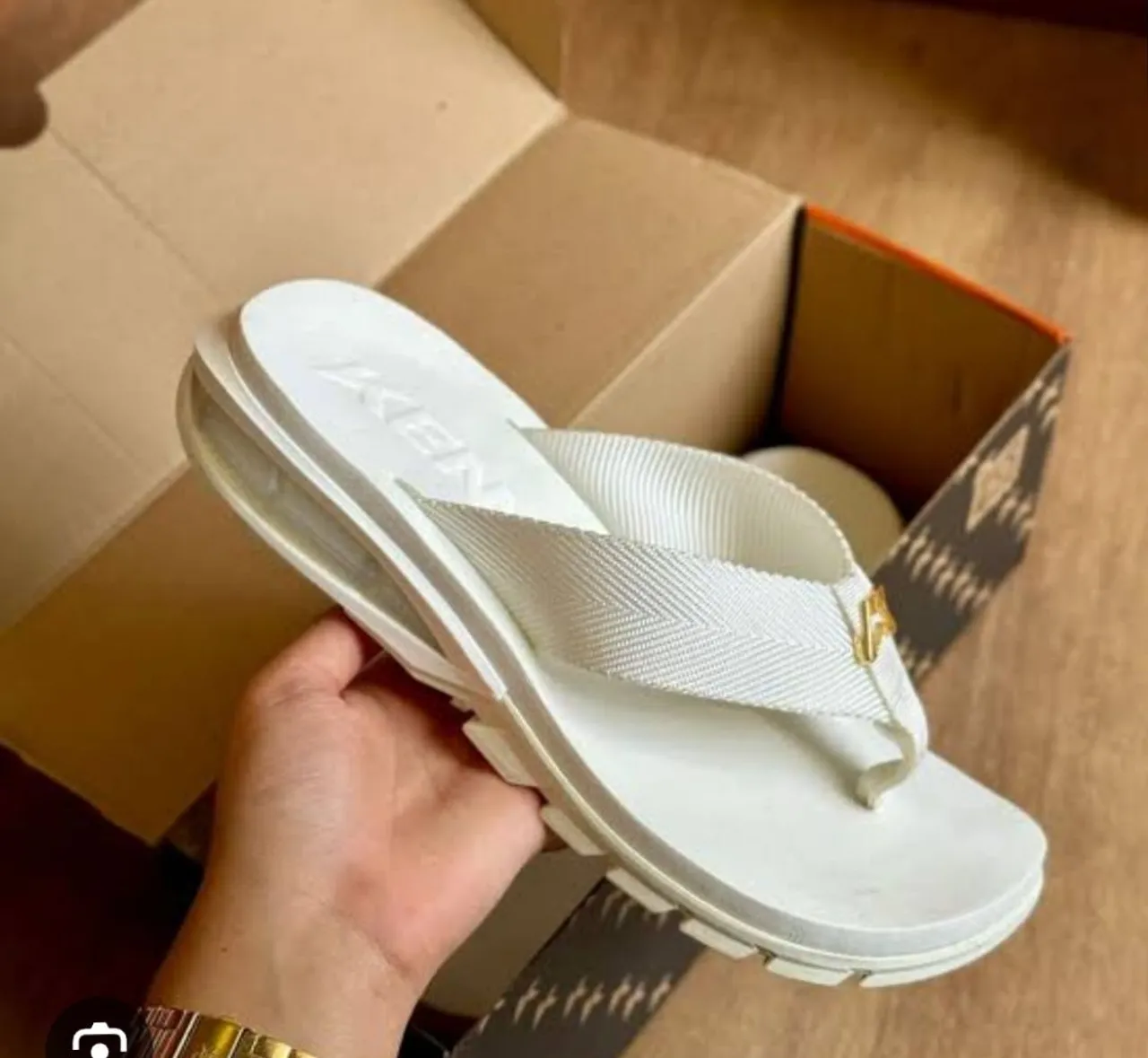 Sandália Havaiana Branca