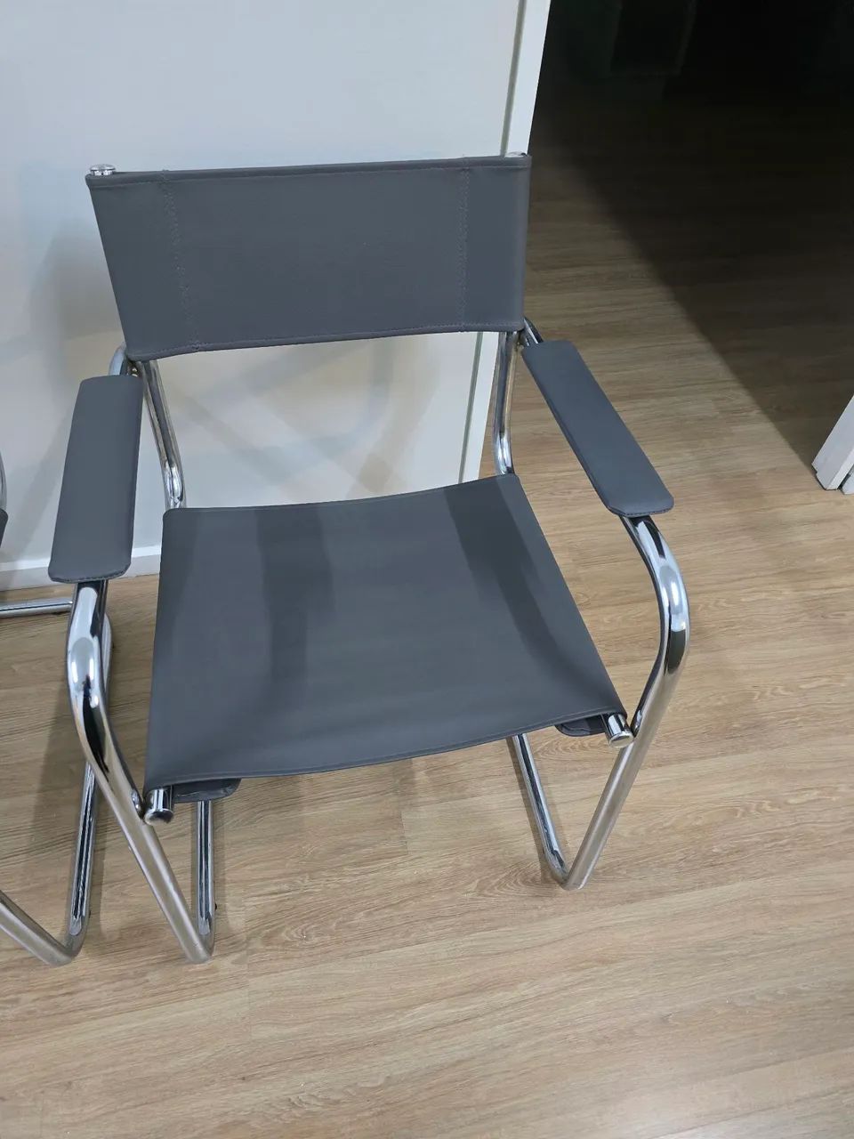 Cadeiras para escritório com design moderno - Foto 5