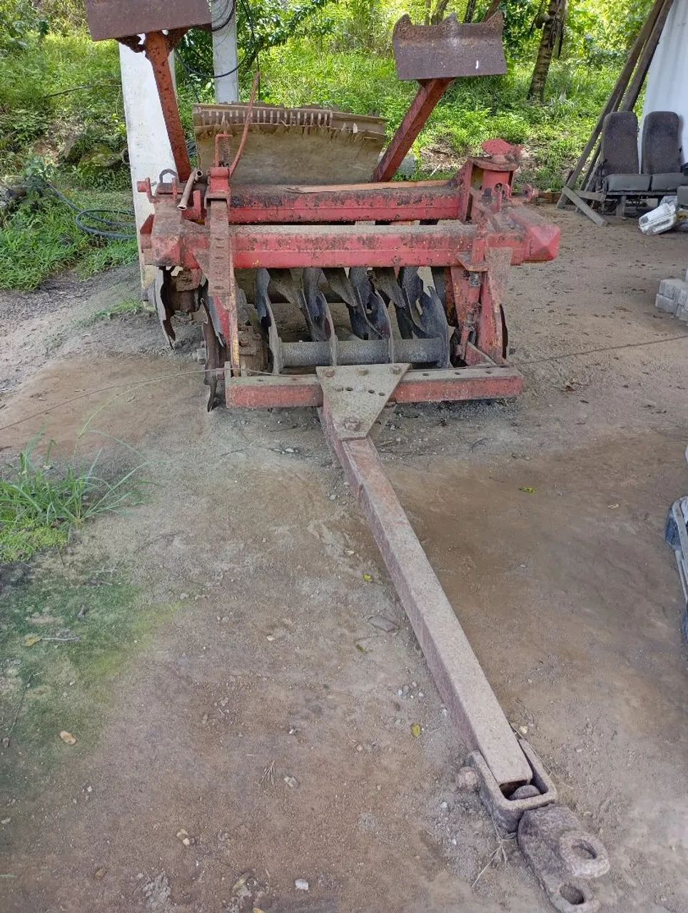 Trator Massey 265, com grade aradora Baldan, ideal para sua atividade no campo  - Foto 4