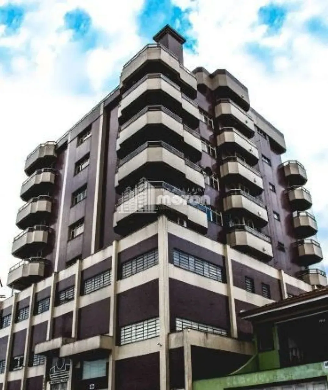 COBERTURA DUPLEX PARA ALUGAR NO CENTRO - EDIFÍCIO PAULIKI