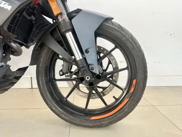 KTM DUKE 390 ABS 2025 - Foto 5