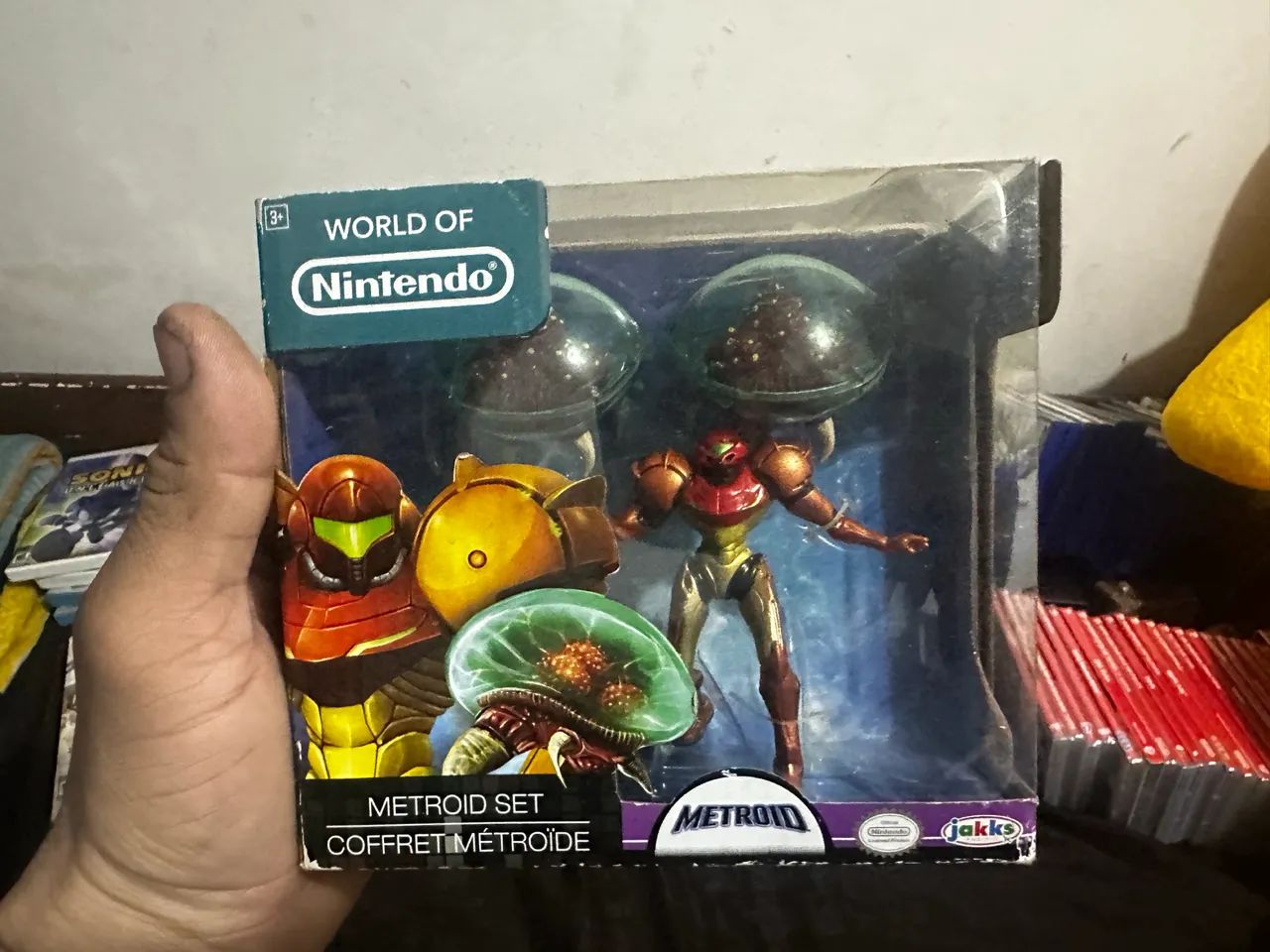 Boneco Metroid Nintendo World