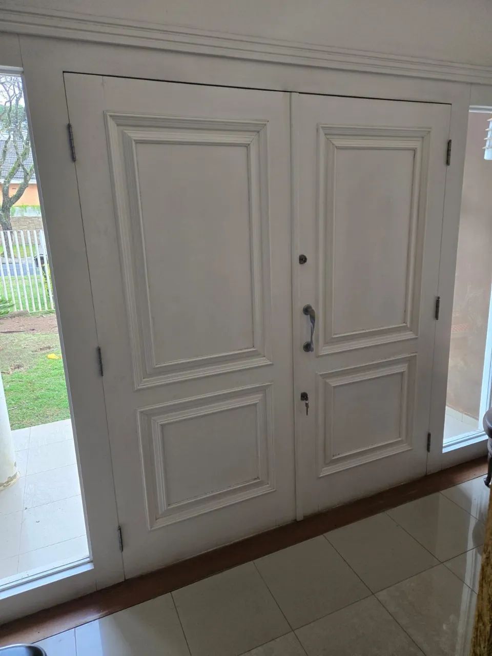 Portas de Entrada de Madeira Maciça  - Foto 3