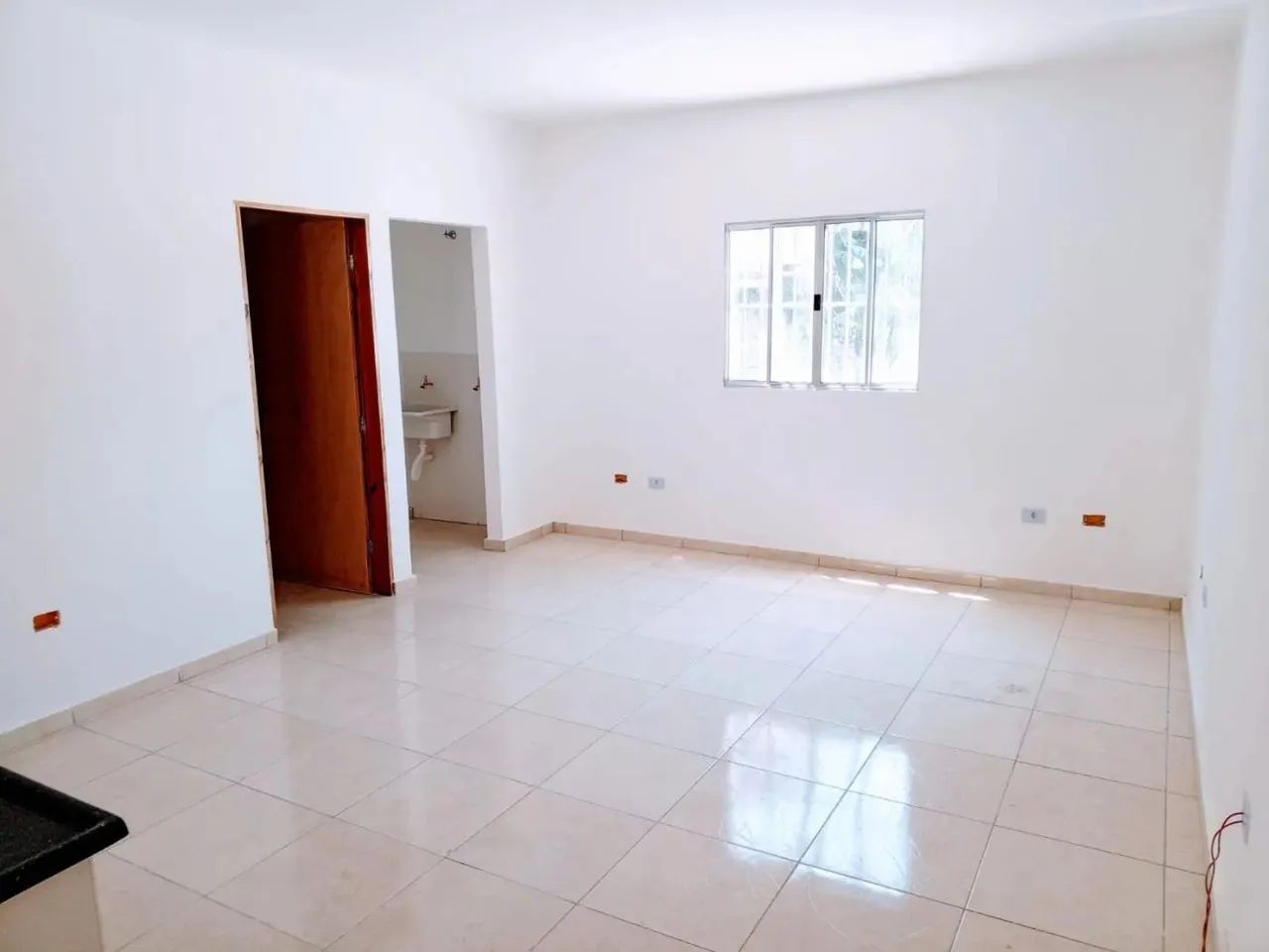 Studio para Locação em São Paulo, Vila Ayrosa, 2 dormitórios, 1 banheiro, 1 vaga