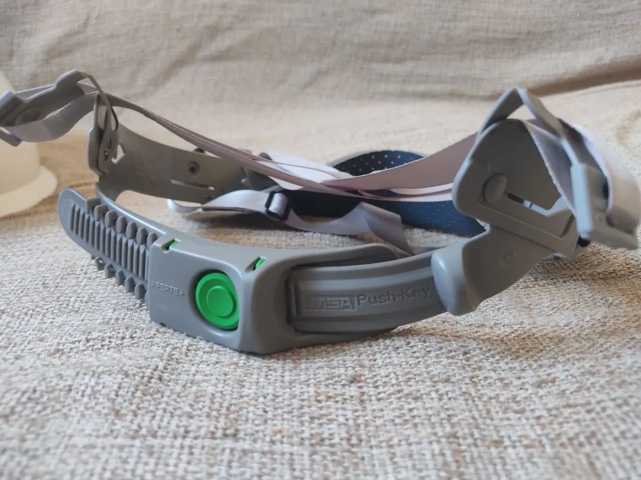 Capacete de Segurança com Abafador de Ruído MSA - Foto 2