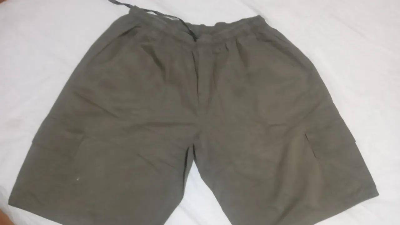 Shorts Cargo Verde Militar