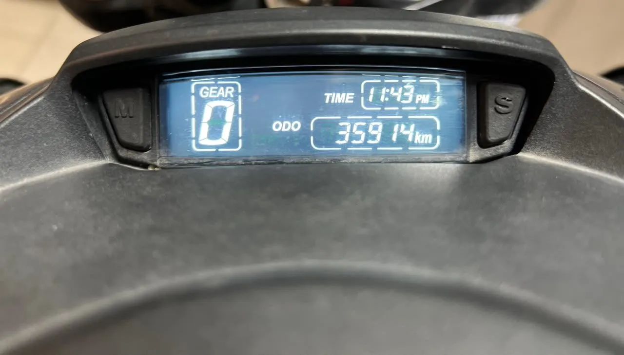 DOMINAR 400 T PRETA 2023/2024 - Foto 4