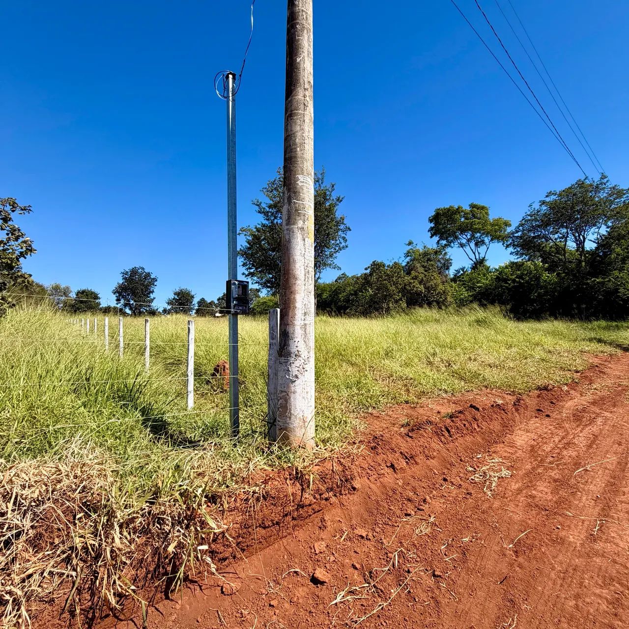 Chácara de 1.000m2 e 2.000m2 à 32 km de Goiânia! 