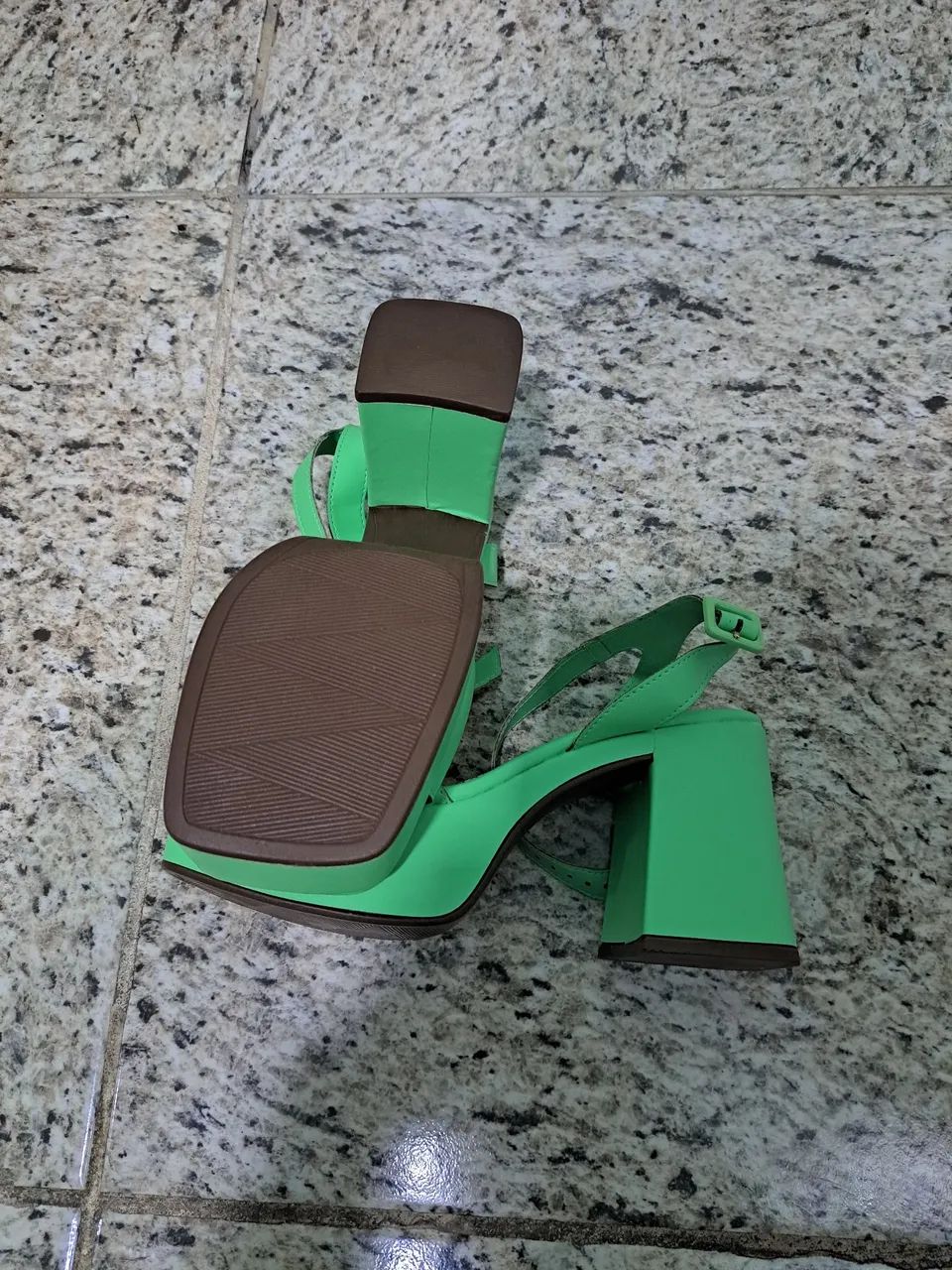 Sapato alto novo - Foto 3