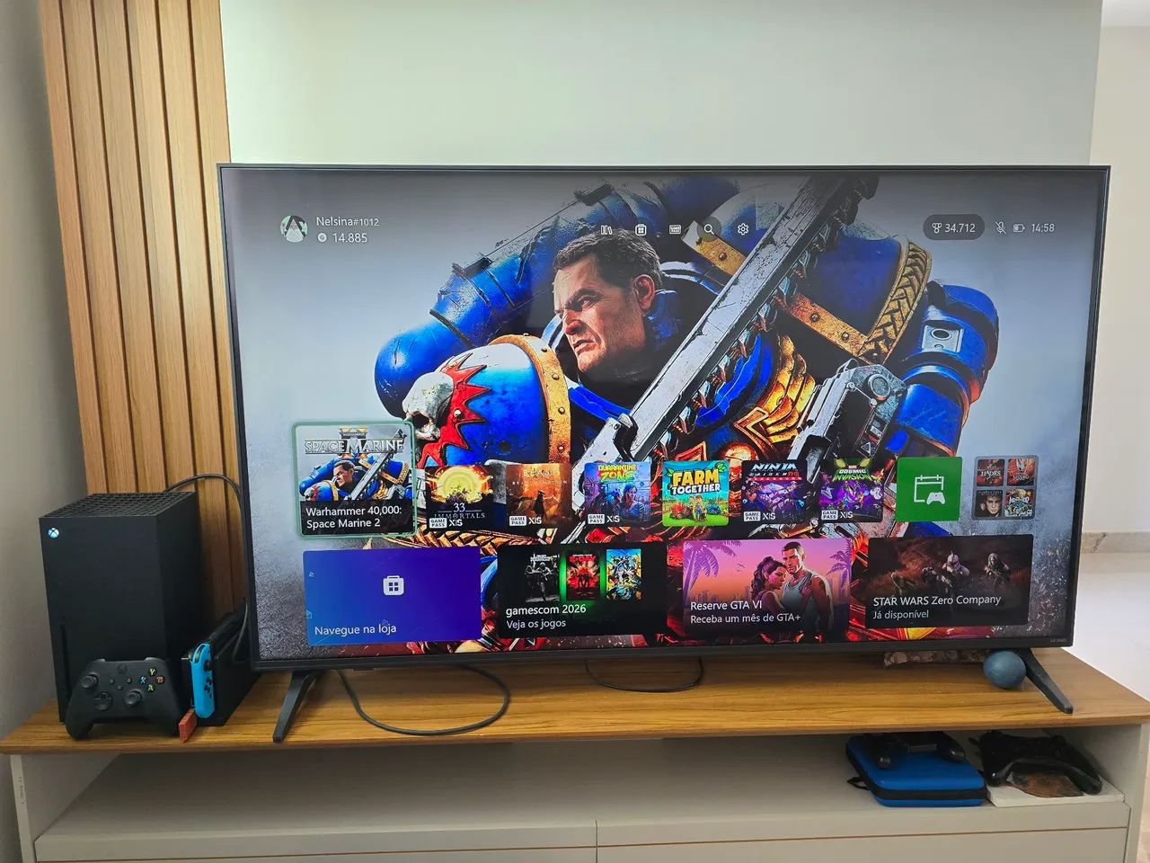 XBOX series X com caixa 2 controles e jogos