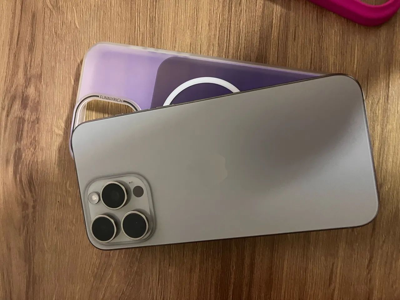 IPhone 15 Pro Max  256gb - Foto 2