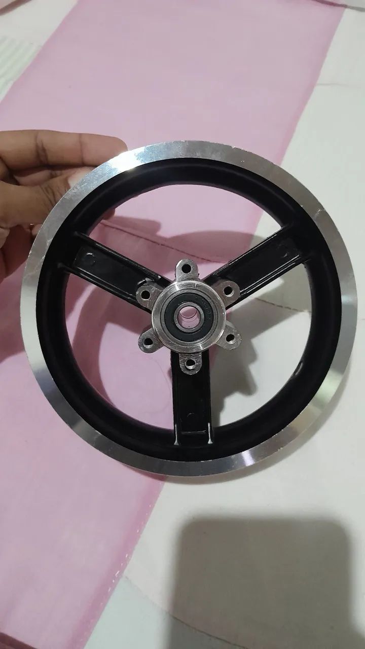 Roda de patinete elétrico