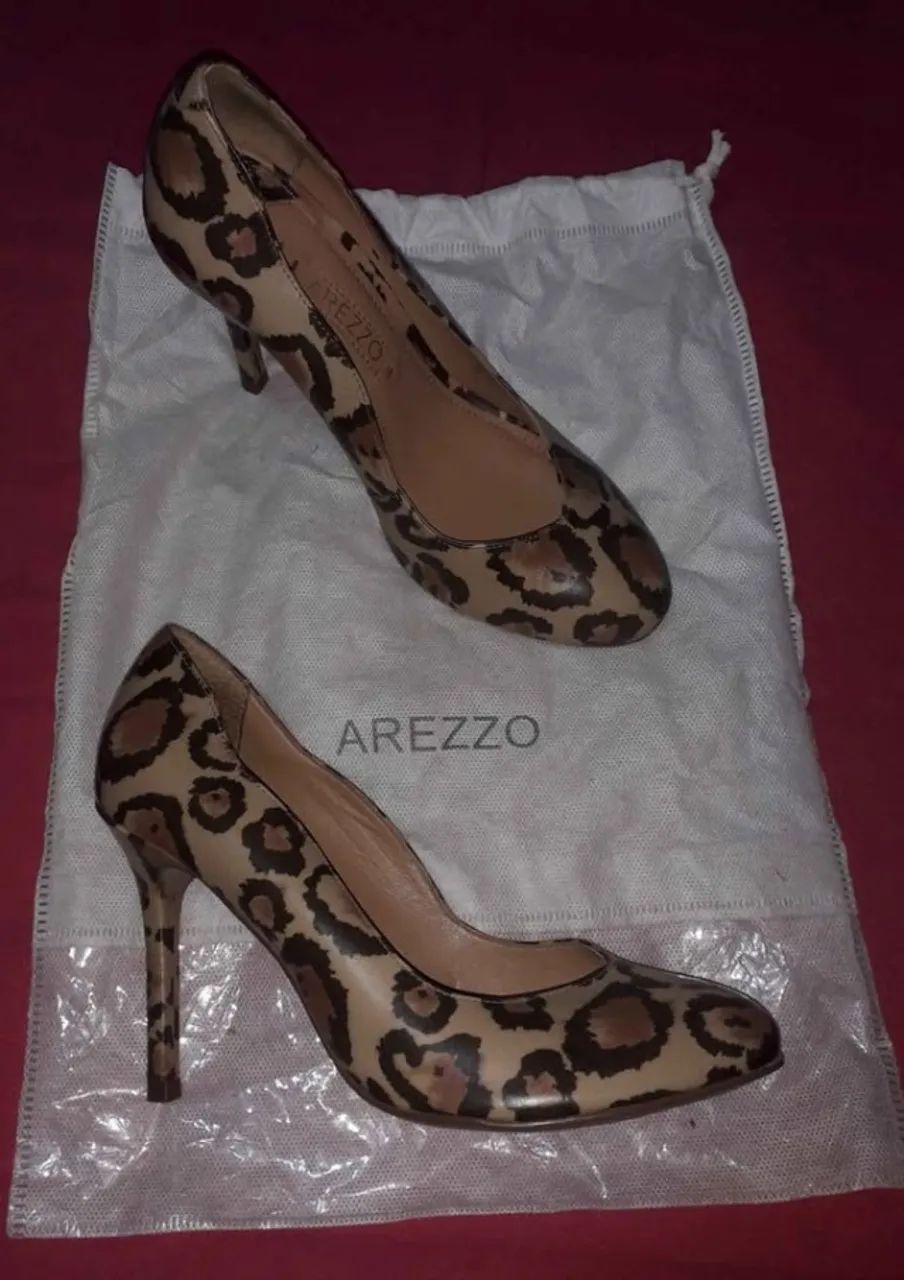 Sapato Arezzo oncinha 34