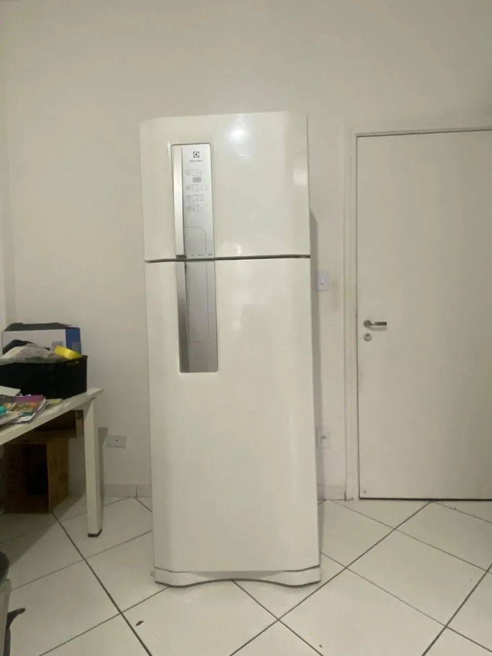Refrigerador Eletroclux DF52