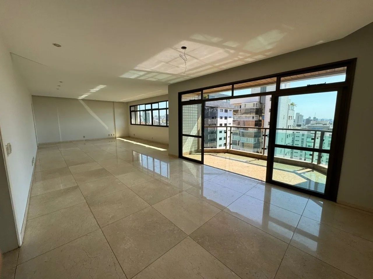 Cobertura com 5 Quartos para alugar 541m² - Funcionários - Foto 4
