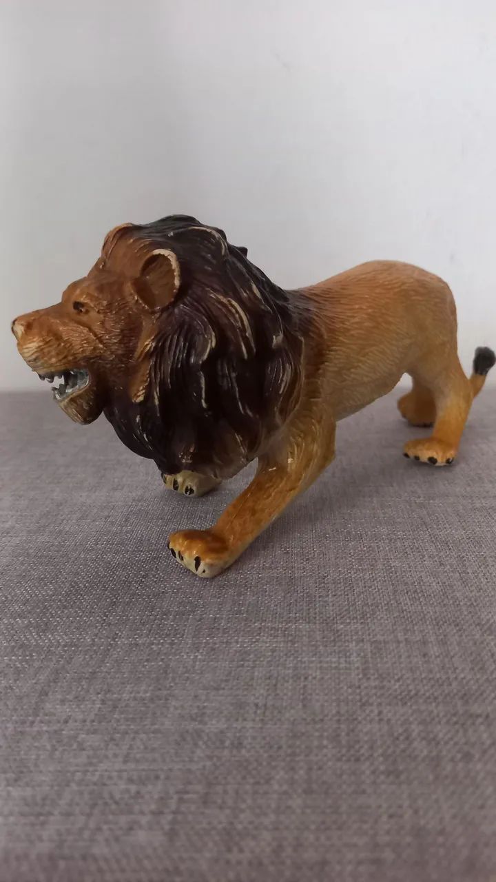 Leão de brinquedo - Foto 2