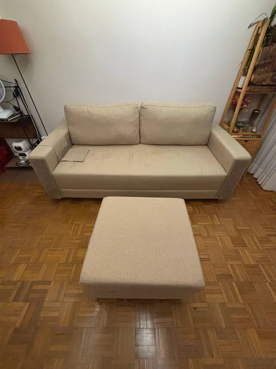 Sofá Tok&Stok Muy 3 lugares + Puff Baú - Bege Mescla