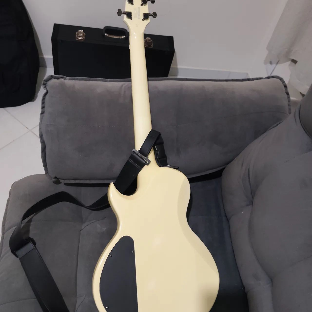 Guitarra Ibanez ARZ400 les Paul  - Foto 2
