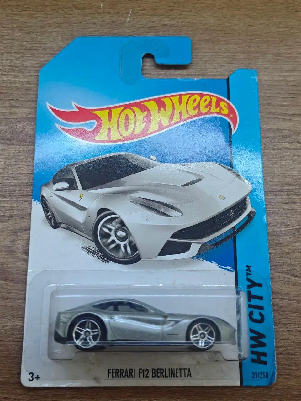 Carro Hot Wheels Ferrari F12 Berlinetta - Foto 4