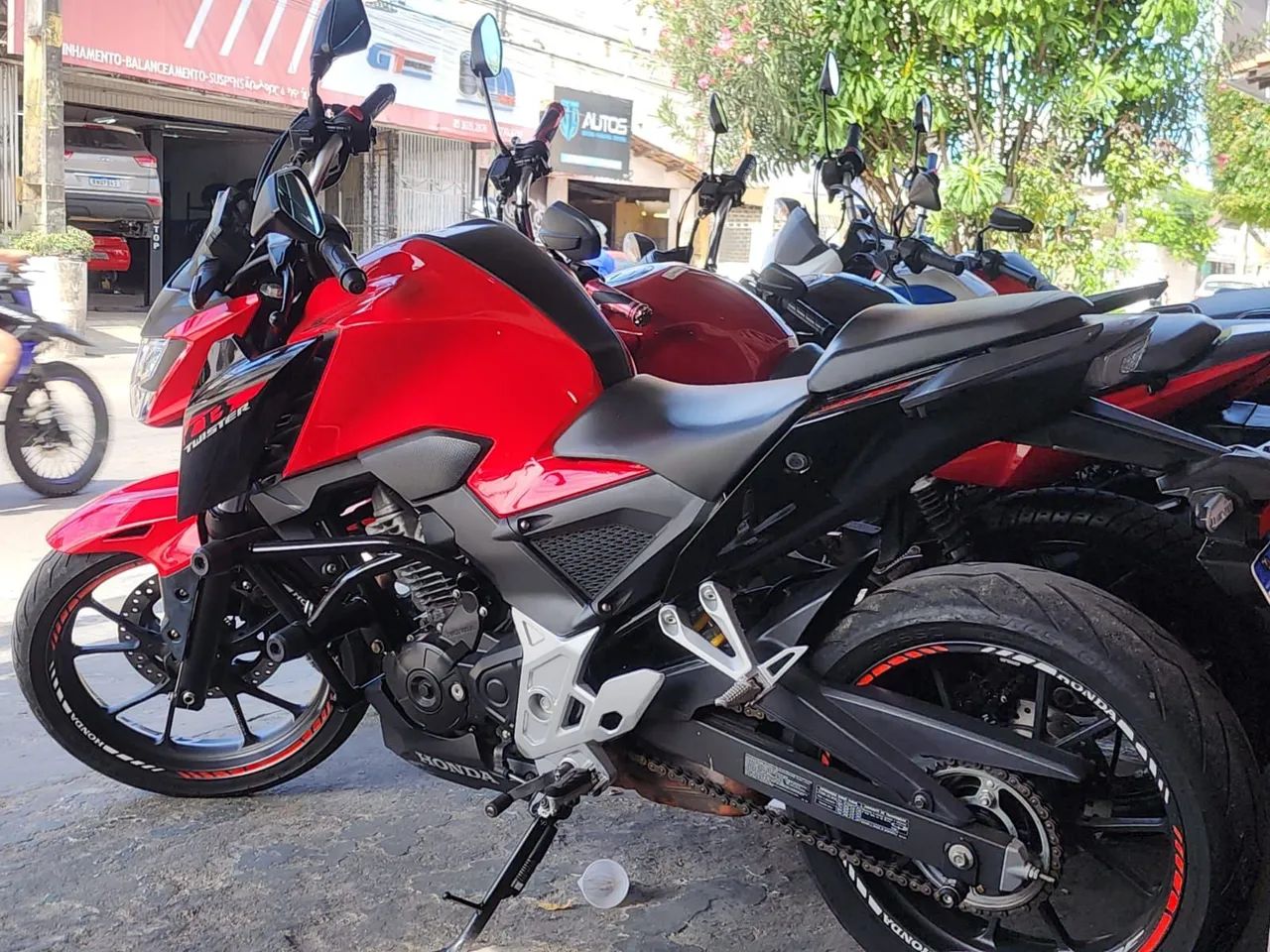 CB 300F 2024 ABS - Foto 5