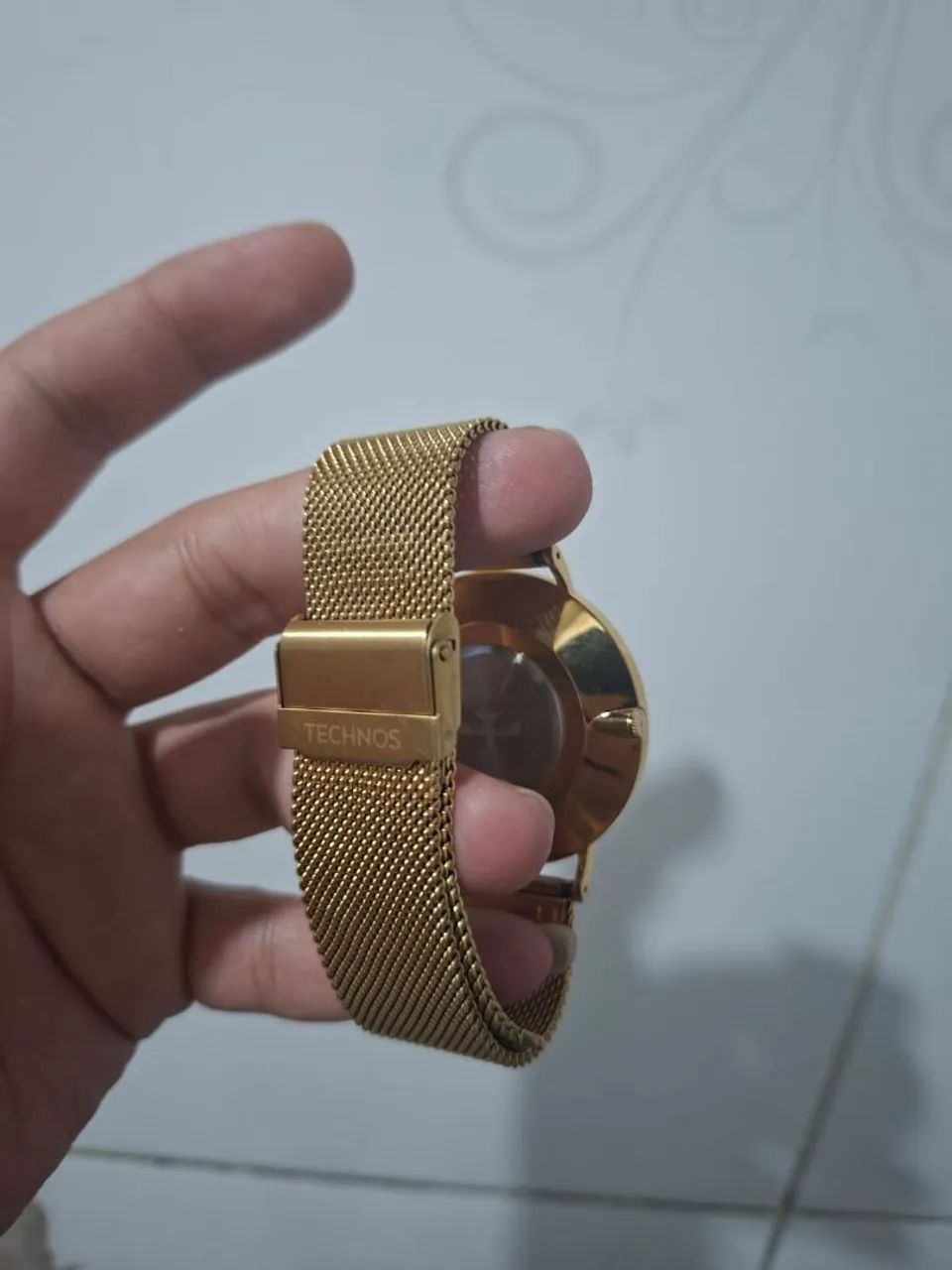 Relógio technos masculino dourado na caixa  - Foto 3