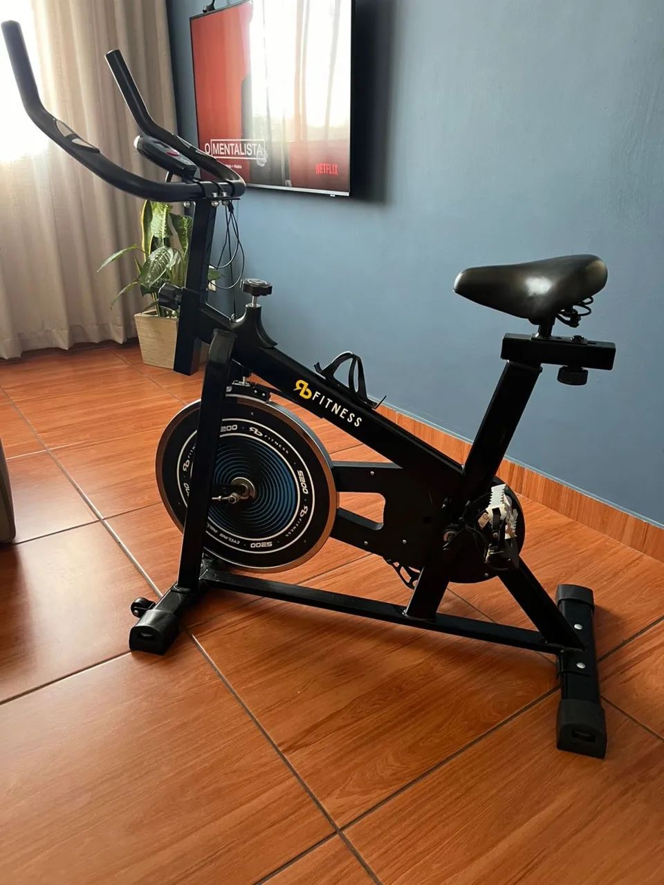 Vendo BICICLETA ERGOMÉTRICA  - Foto 3