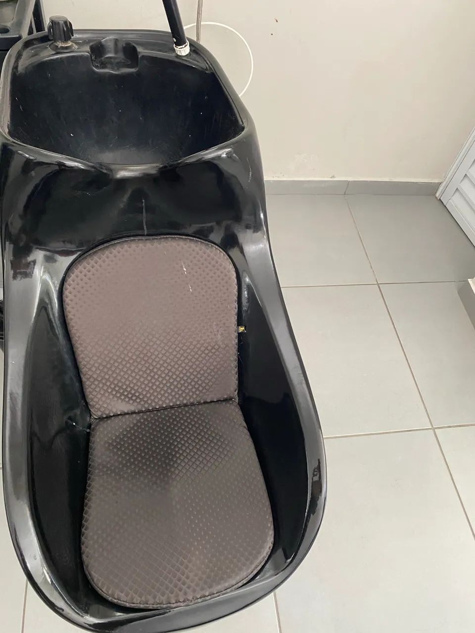 Vendo cadeira e lavatório  - Foto 3