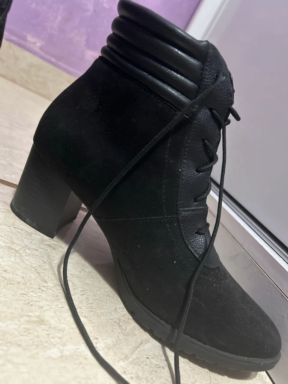 Vendo Bota com salto preta - Foto 3