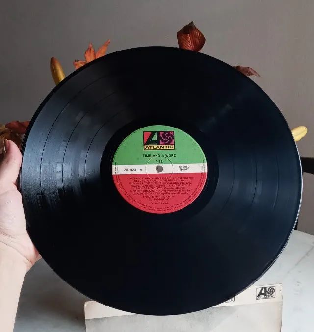 LP Vinil - Yes - Time and a Word - primeira ed. nacional 1977 - Foto 4