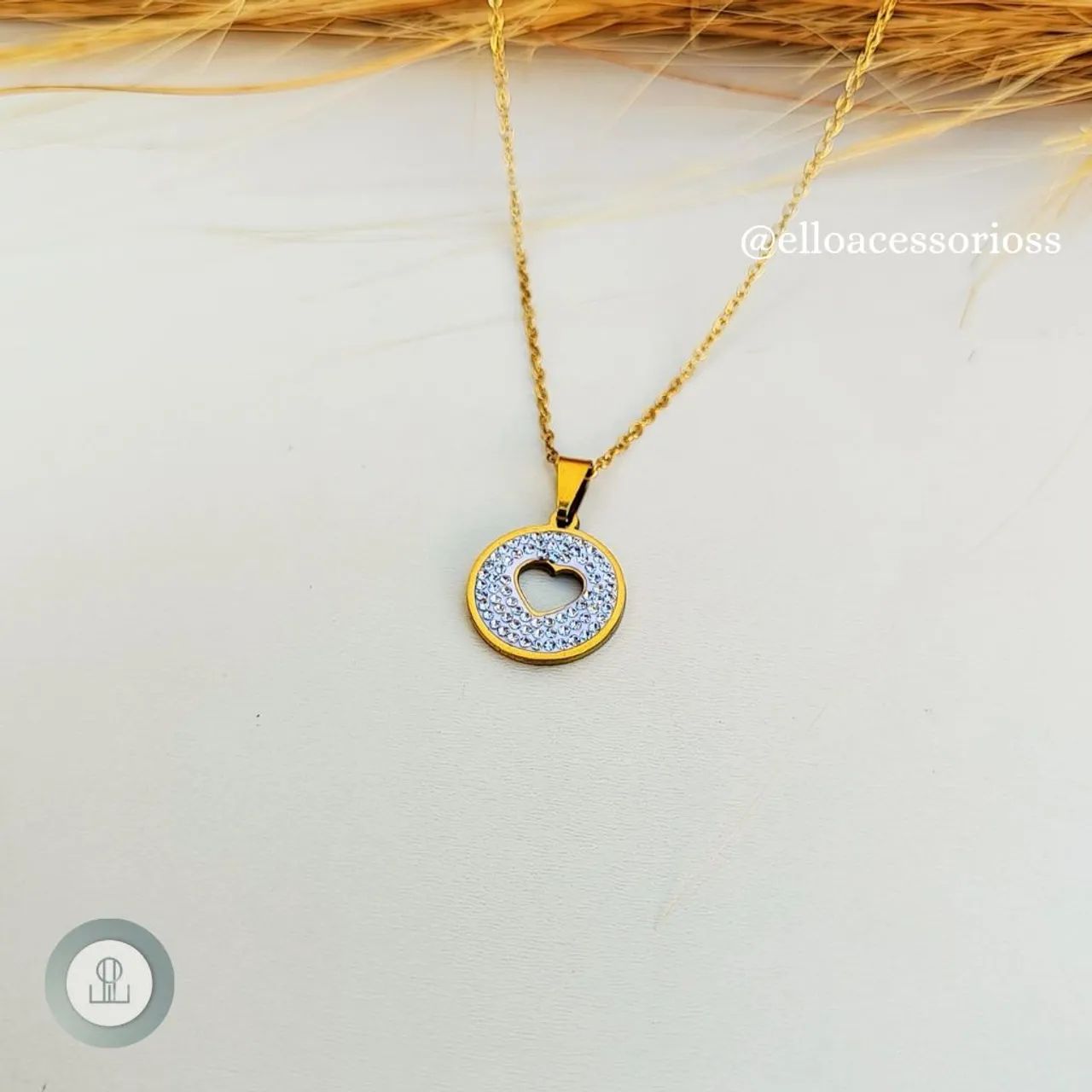 Colar feminino Reluzente coração 