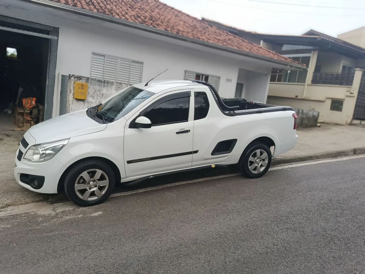 Chevrolet Montana MONTANA LS 1.4 ECONOFLEX 8V 2p 2016