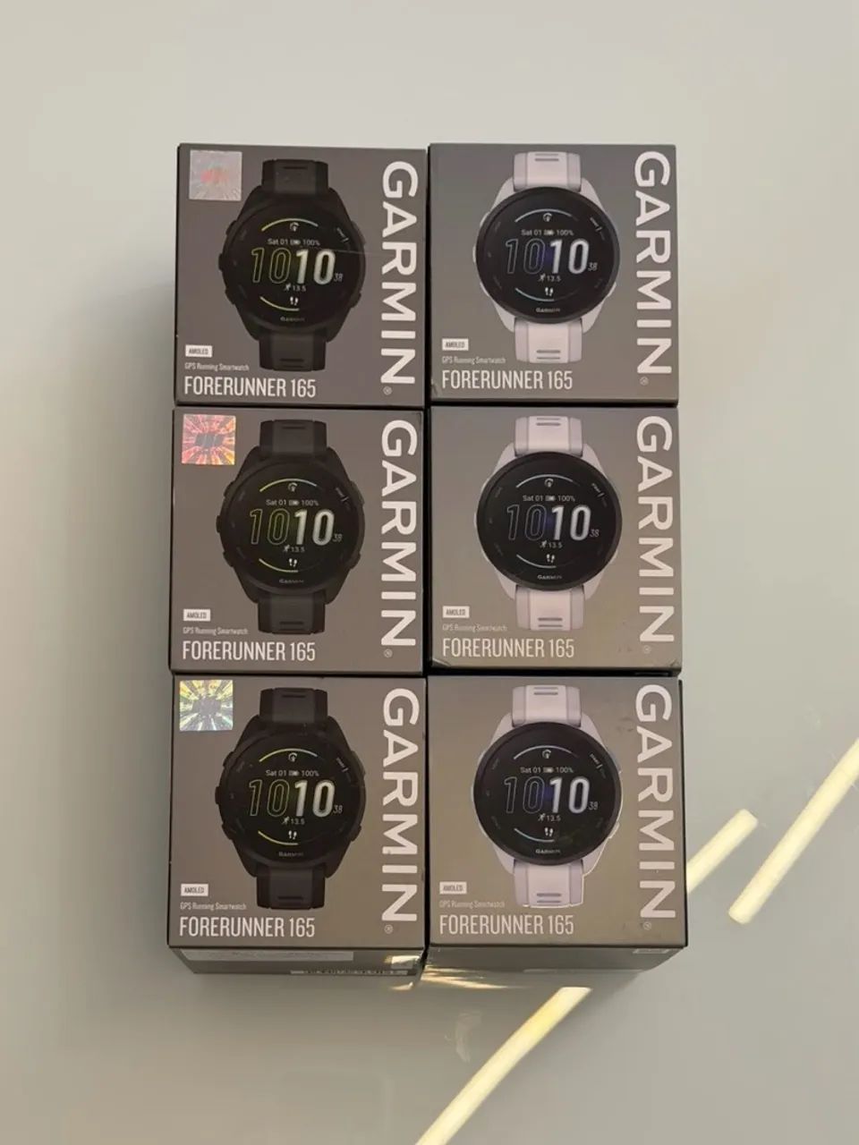 Garmin Forerunner 165 Preto e Branco (LACRADO)