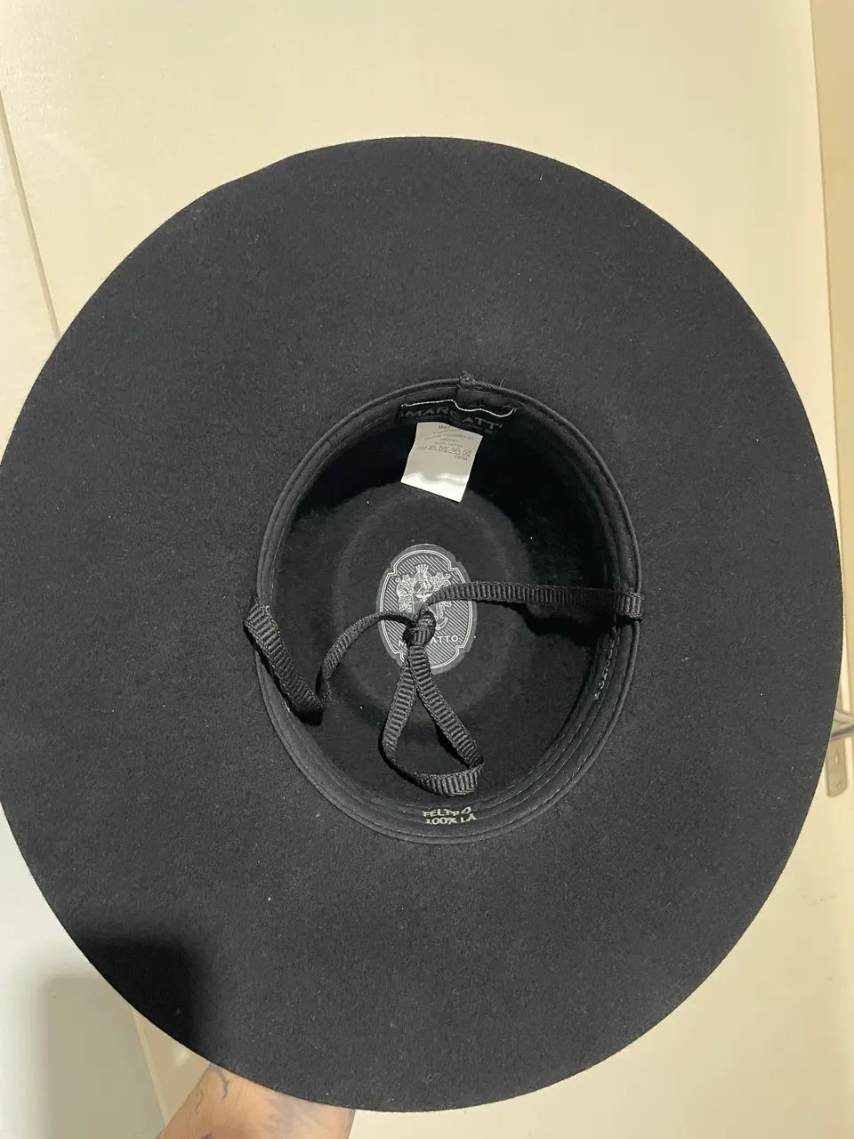VENDO CHAPÉU MARCATTO PRETO - Foto 2