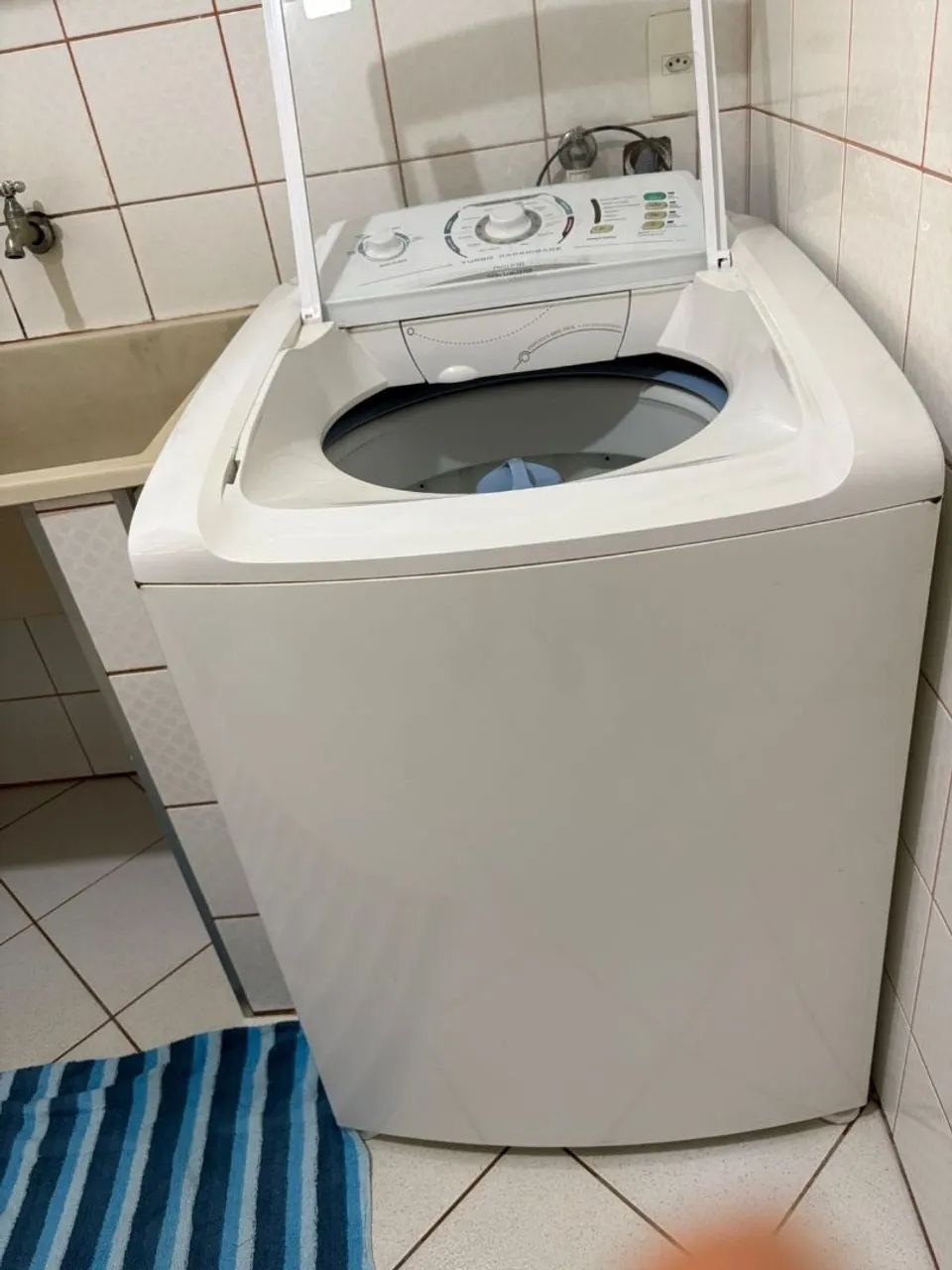 Máquina de lavar Eletrolux 12 kilos<br>850  nova - Foto 5