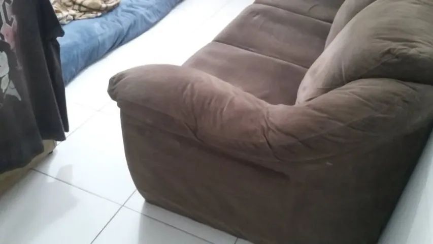 Vendo Sofá de 3 Lugares - Foto 2