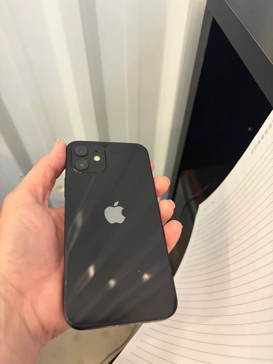iPhone 12  - Foto 2