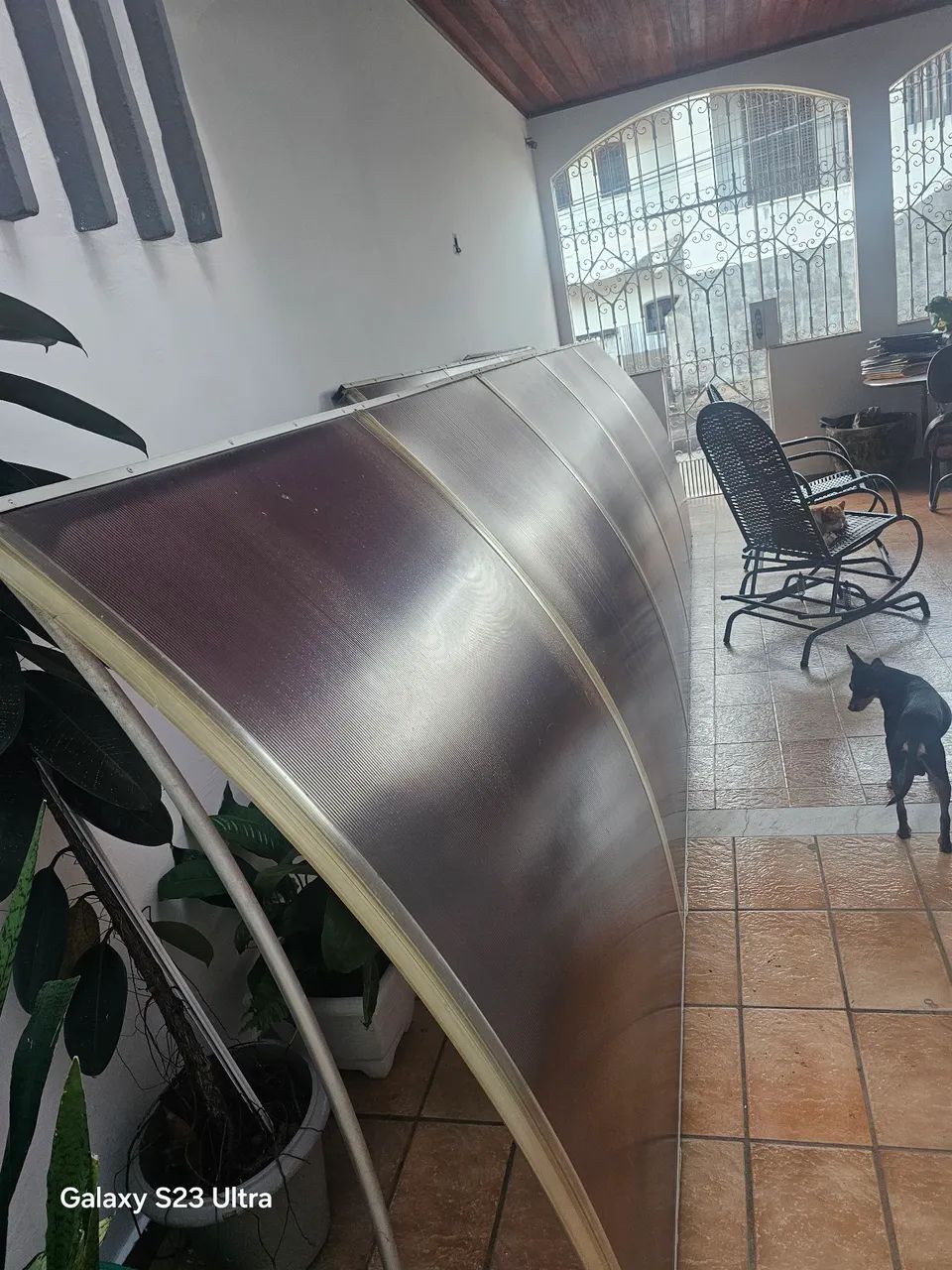 Vende-se um toldo.