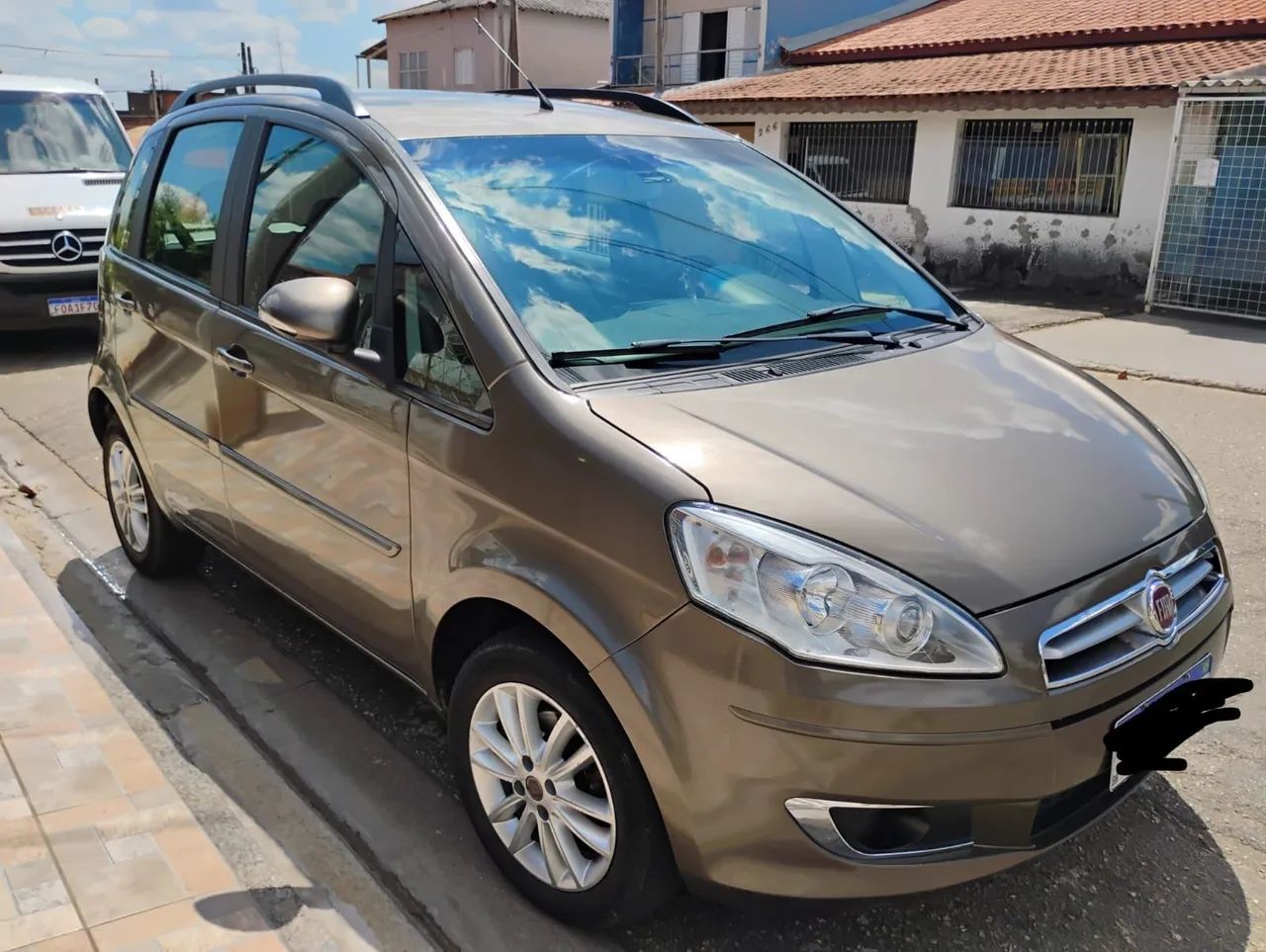 Fiat Idea Attractive 1.4 Fire Flex 8V 5P 2014 - Foto 5