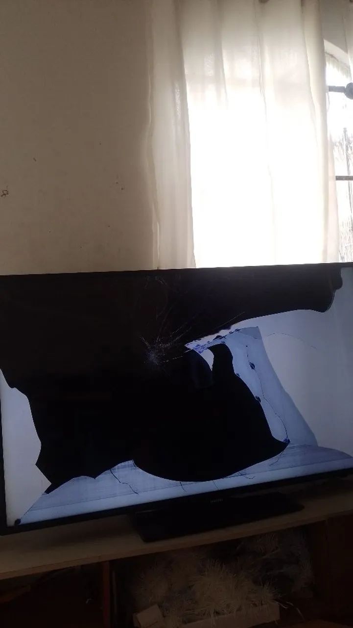 2 tvs Samsung p/ retirada de peças  - Foto 2