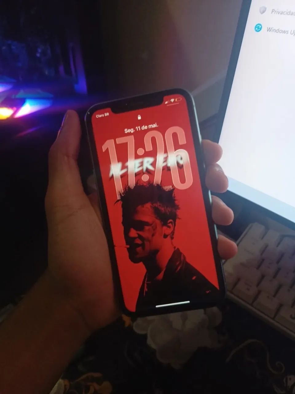 iPhone 11 usado 64g - funcionando perfeitamente + capa, carregador e fone - Foto 4