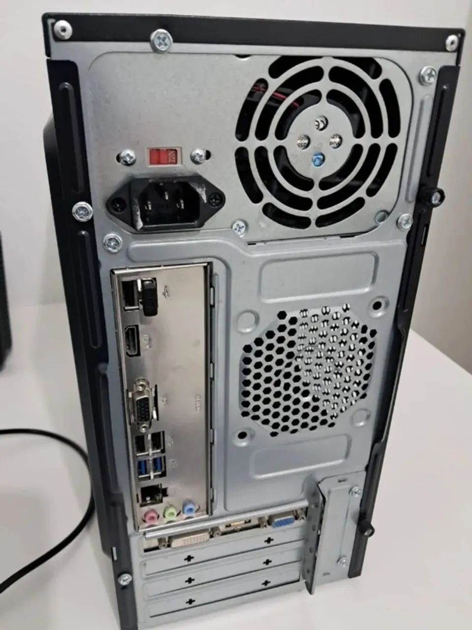 PC Intel Core i3 + 12GB RAM + Placa de Vídeo Radeon HD 6450 - Leia a Descrição - Foto 3
