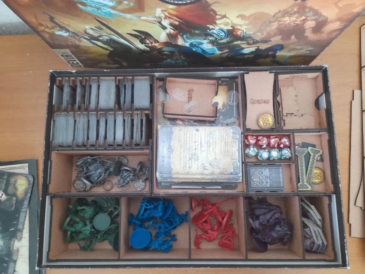 Jogo de tabuleiro Sword & Sorcery: Espíritos Imortais 