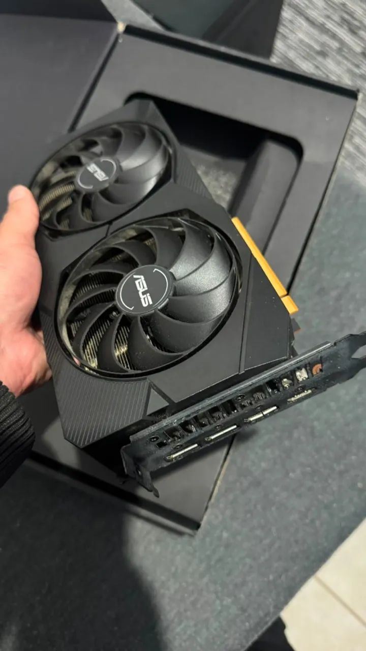 RX 5500 XT 8gb - Placa de Vídeo ASUS AMD Radeon OC Edition - ACEITO RYZEN 7 5700X - Foto 3
