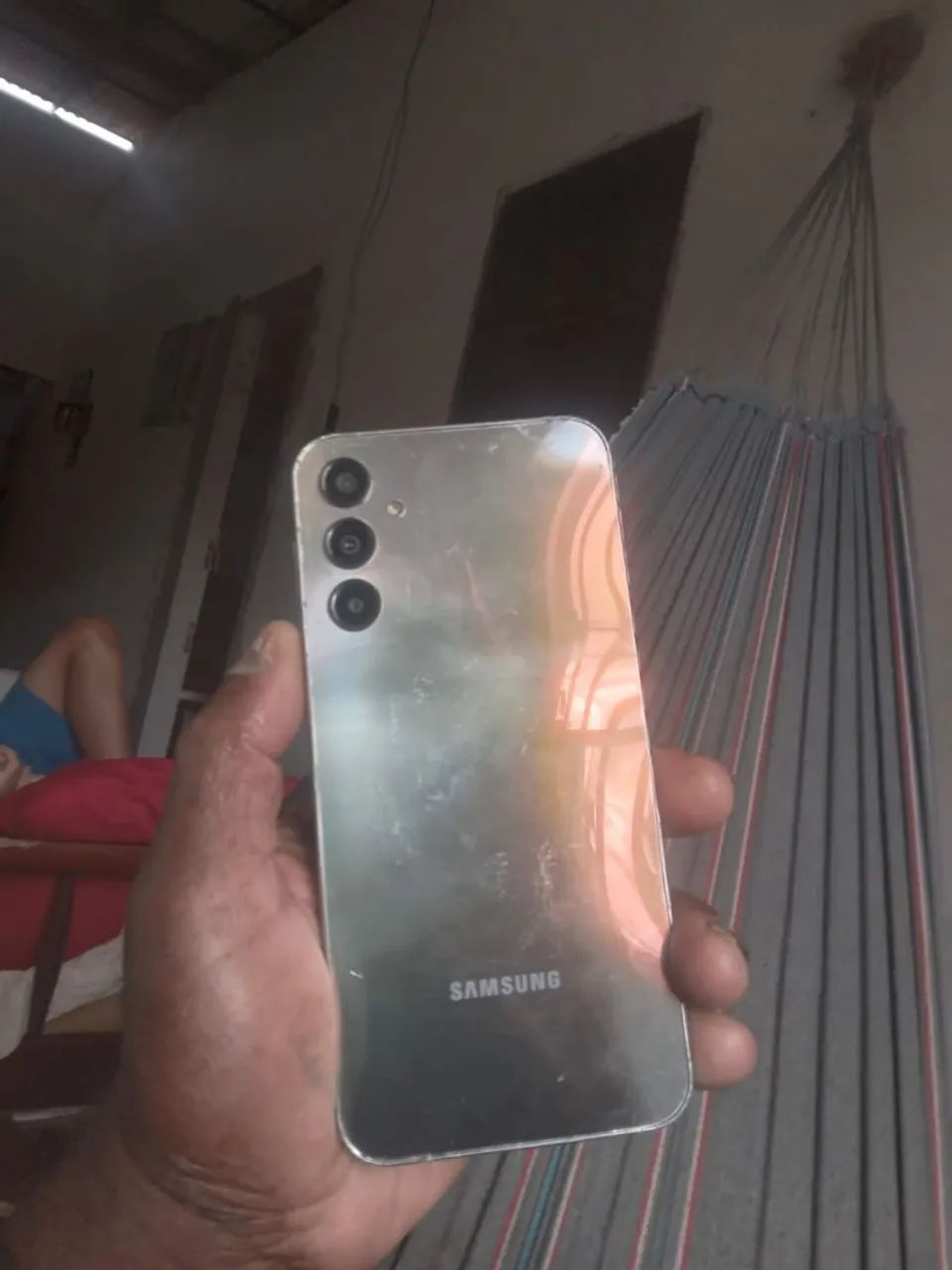Vendo Samsung A24 4G  - Foto 3