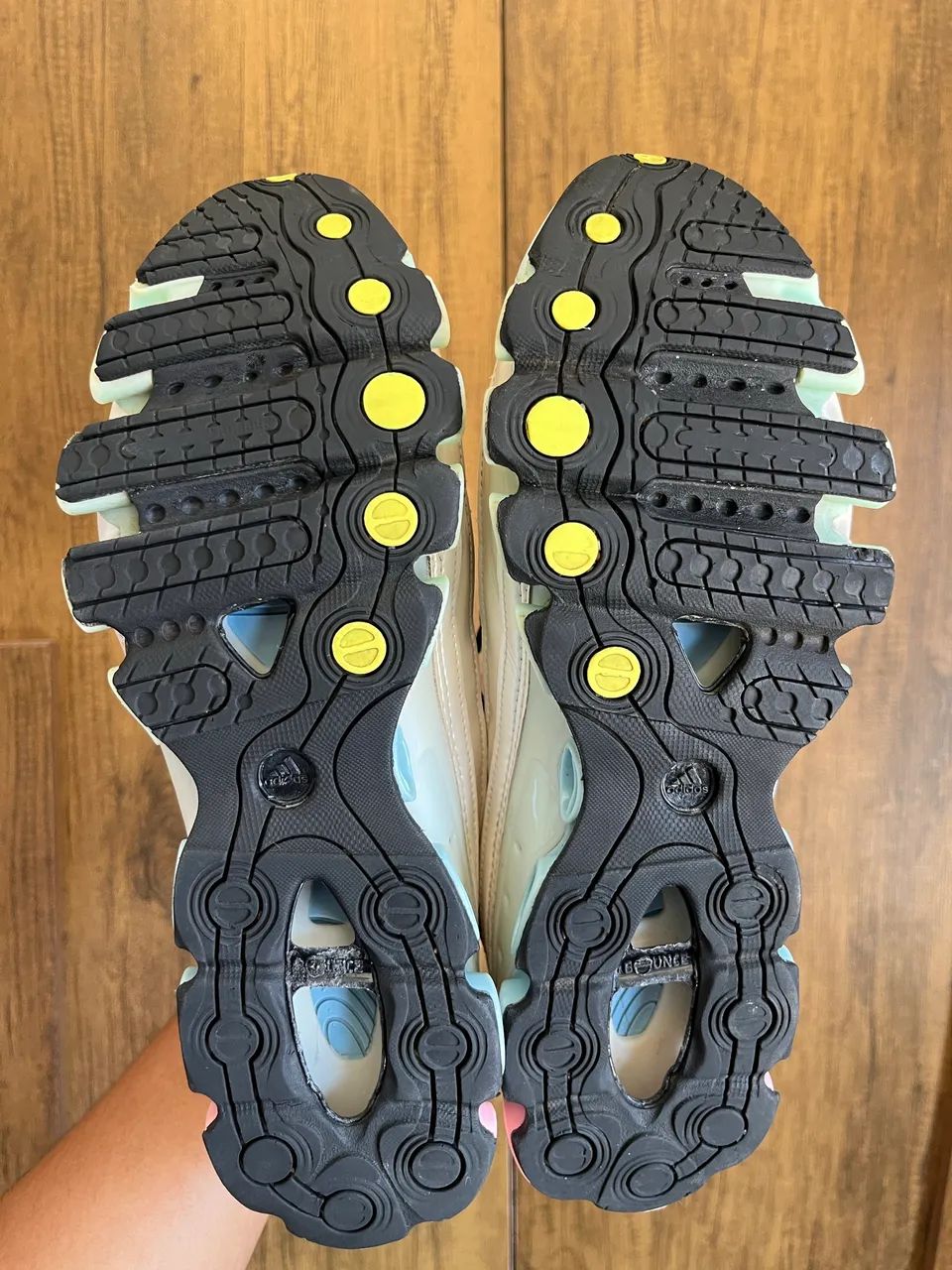 Adidas microbounce multcolors 40