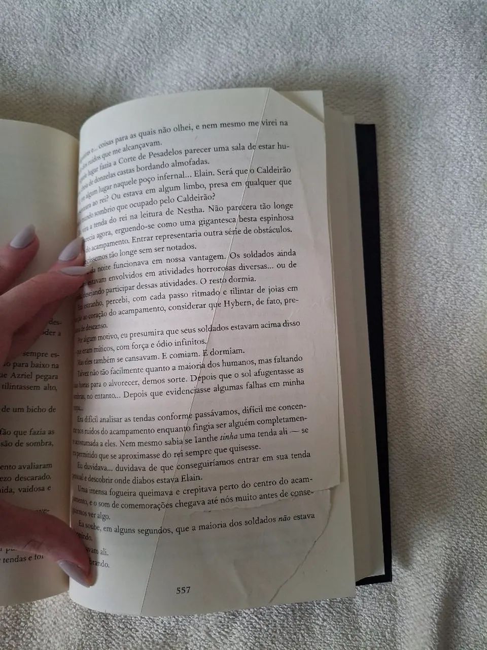 Corte de asas e ruínas livro acotar - Foto 4