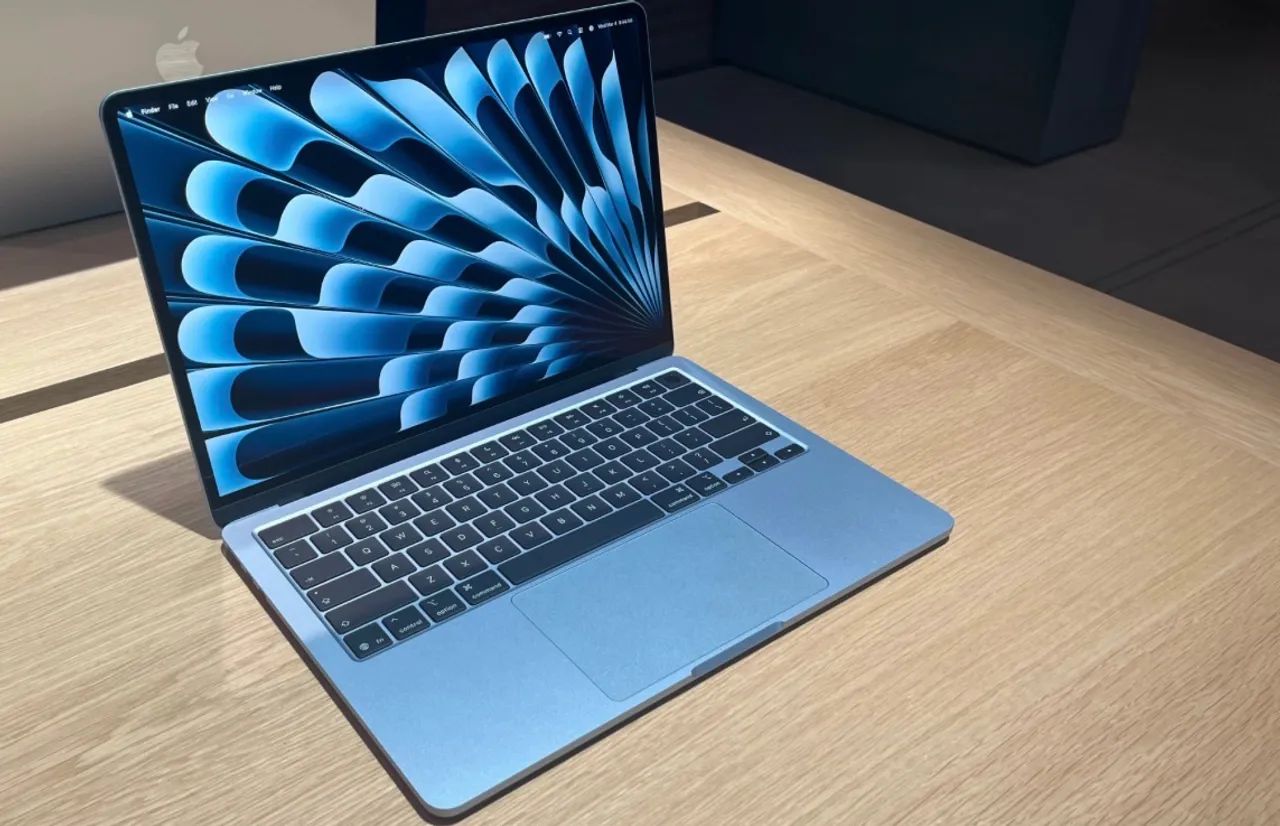 MacBook Air 16GB 512GB 13? R$7.900 - Notebooks - Setor