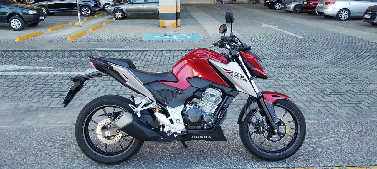 CB300F 2026 Super Nova - Foto 2
